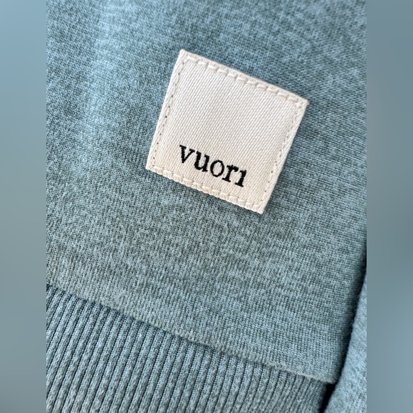 VUORI WOMEN'S DAYDREAM CREW AND JOGGER SET SMOKE BLUE SMALL - Picture 5 of 16